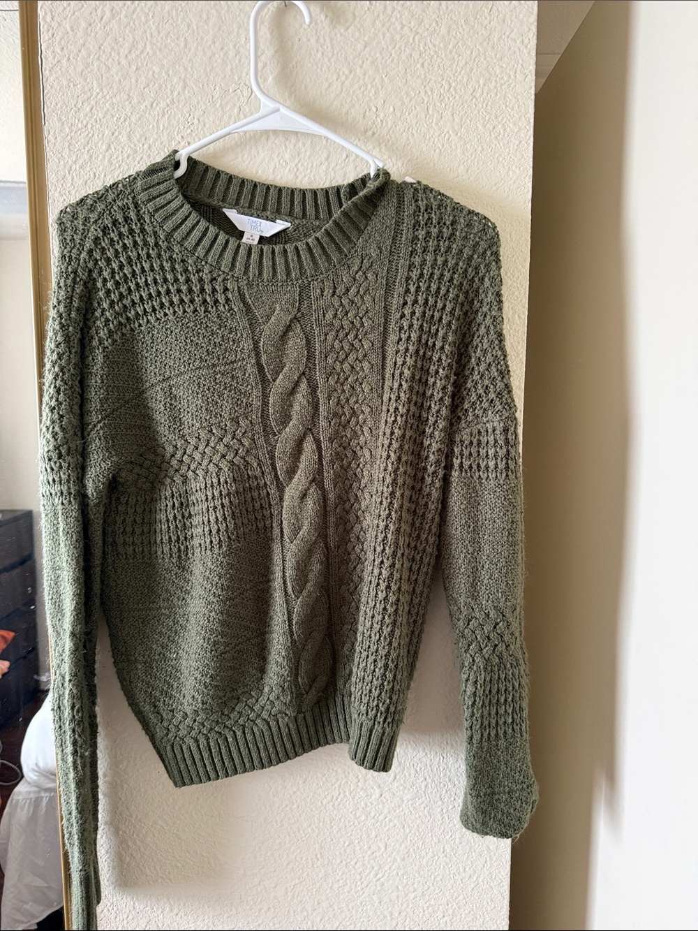 Time and Tru Olive Green Cable Knit Crewneck Sweater